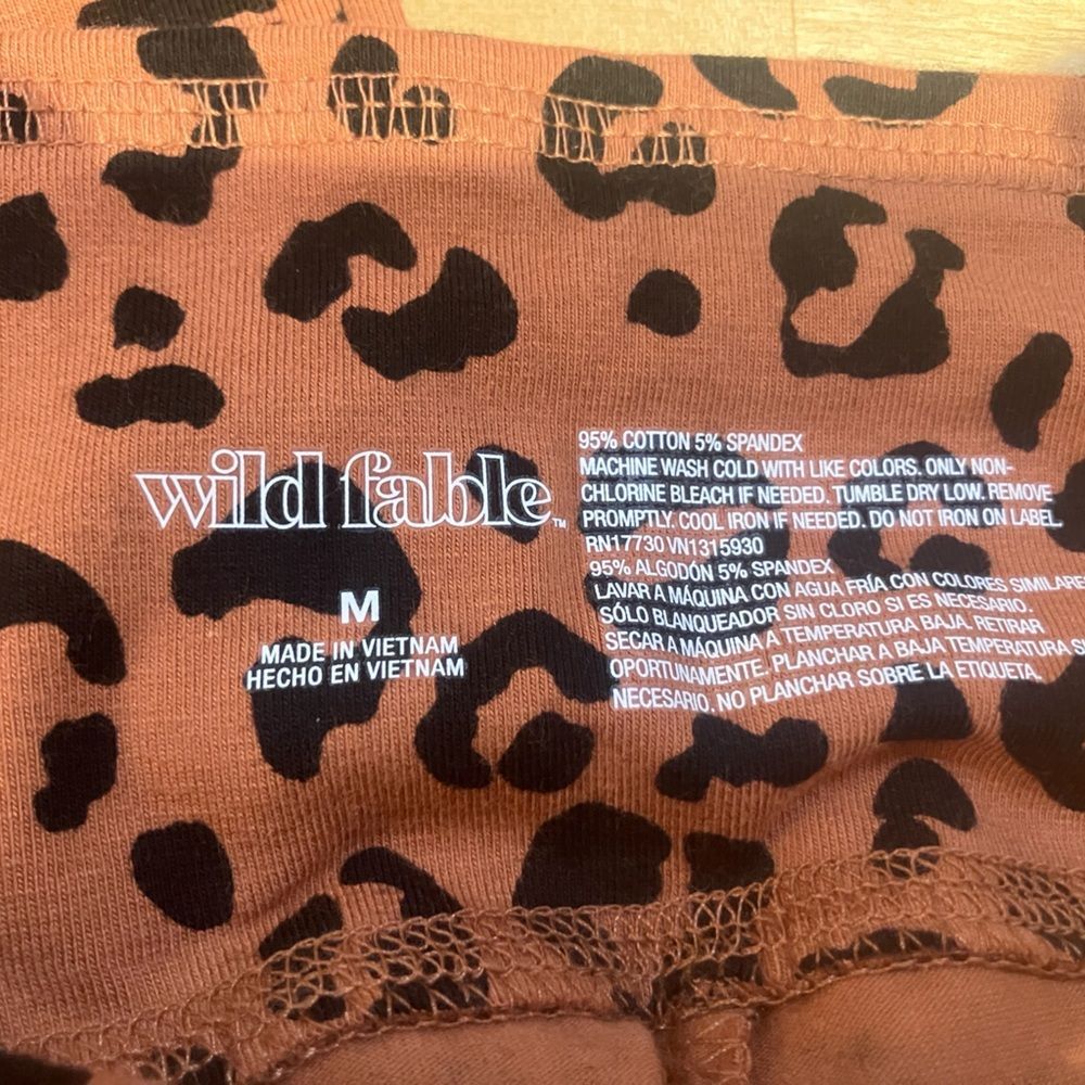 NWT wild fable, leopard print leggings, size medium - Picture 2 of 2